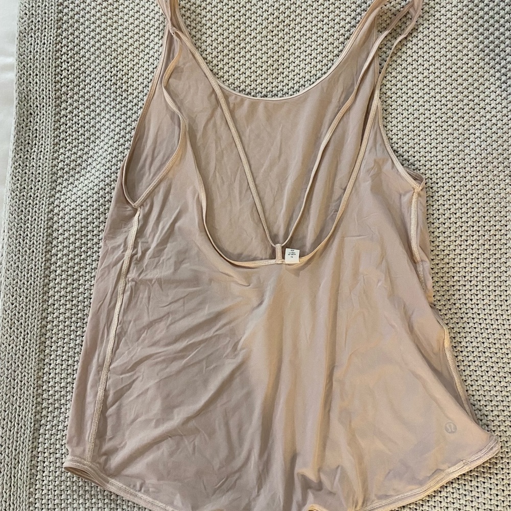 Lululemon sheer backless tank